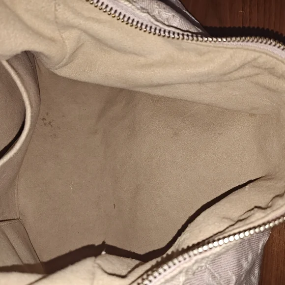 Blush Pink Louis Vuitton Shoulder Bag - Picture 11 of 16